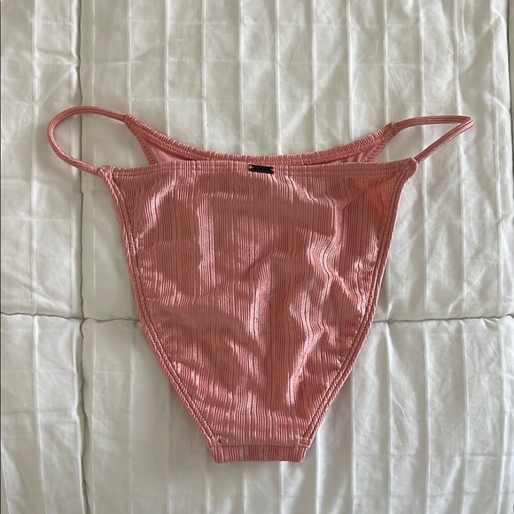 Pink Ribbed Bikini Bottom - Picture 2 of 3